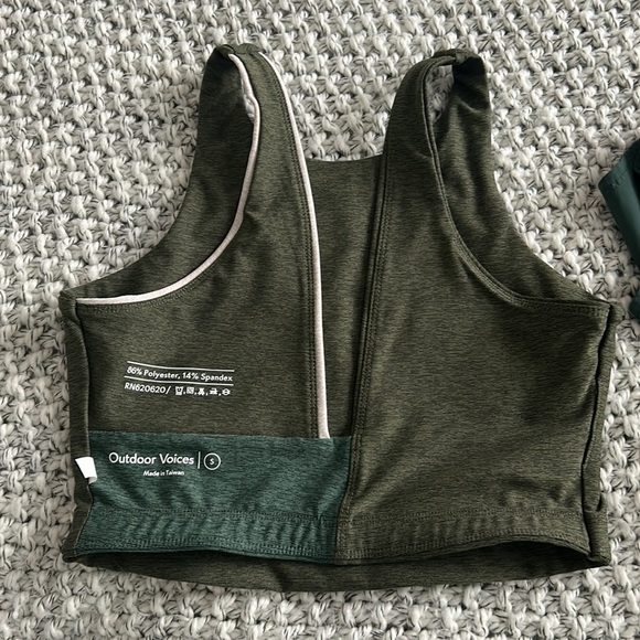 Outdoor Voices Green and Cream Crop Top - Picture 3 of 4